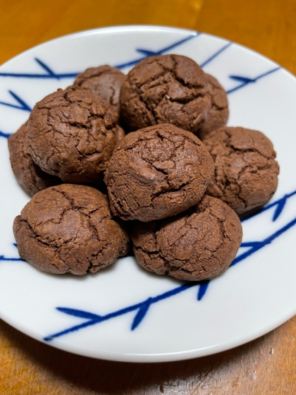 板チョコと小麦粉でザクザク濃厚☆焼きチョコクッキー