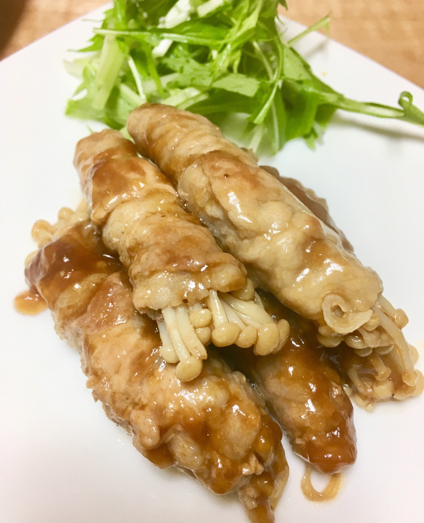 シャキシャキ★焼肉のタレでえのき茸の肉巻き!