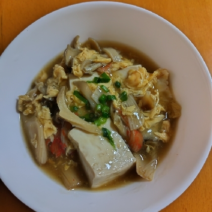 ぬくぬくお豆腐♡カニカマと舞茸のかき玉あん