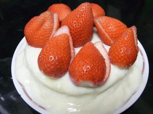 1歳児も食べれる☆豆乳クリームの苺ショートケーキ