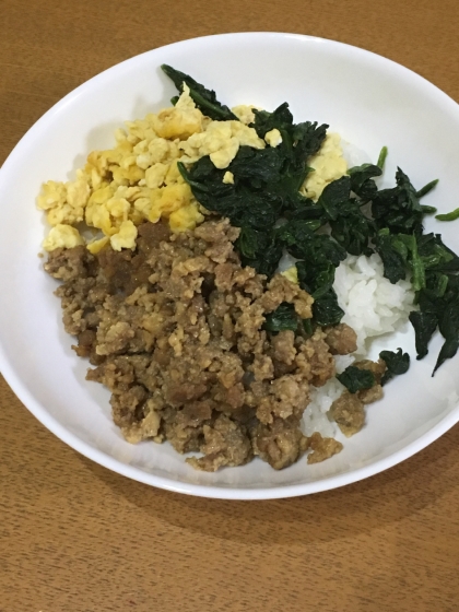 そぼろ丼にしました、おいしかったです(*^^*)