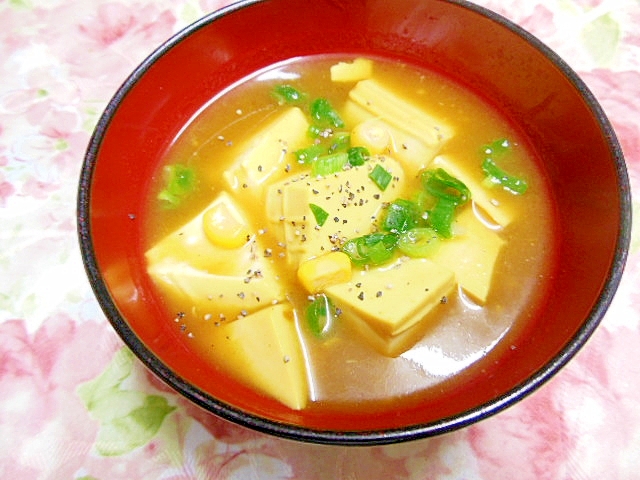 生姜効かせて❤絹豆腐のカレー味噌汁❤