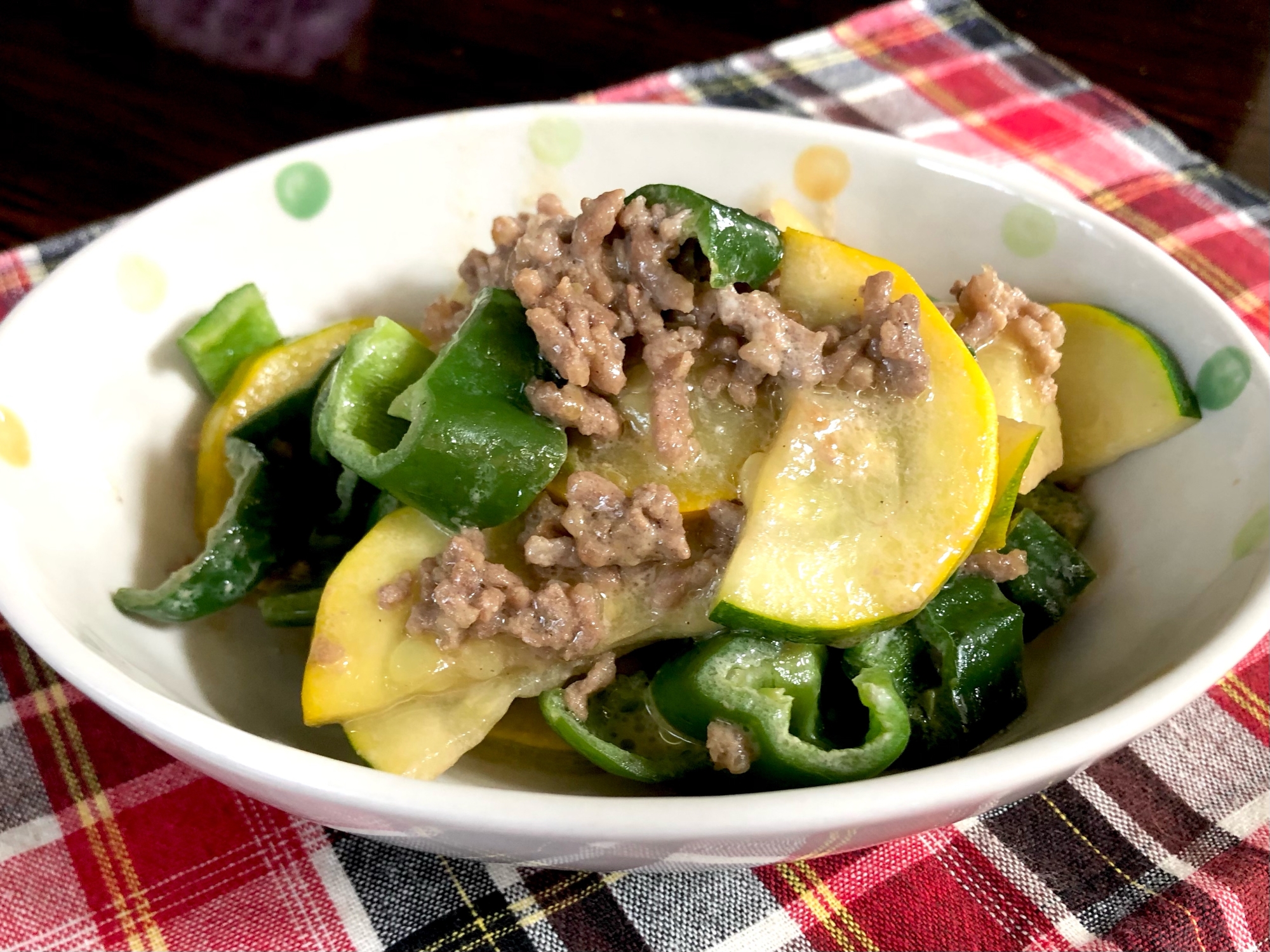 ズッキーニとひき肉のマヨ醤油炒め