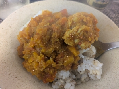 お肉ホロホロ♡カフェ風♡手羽元のトマトチキンカレー