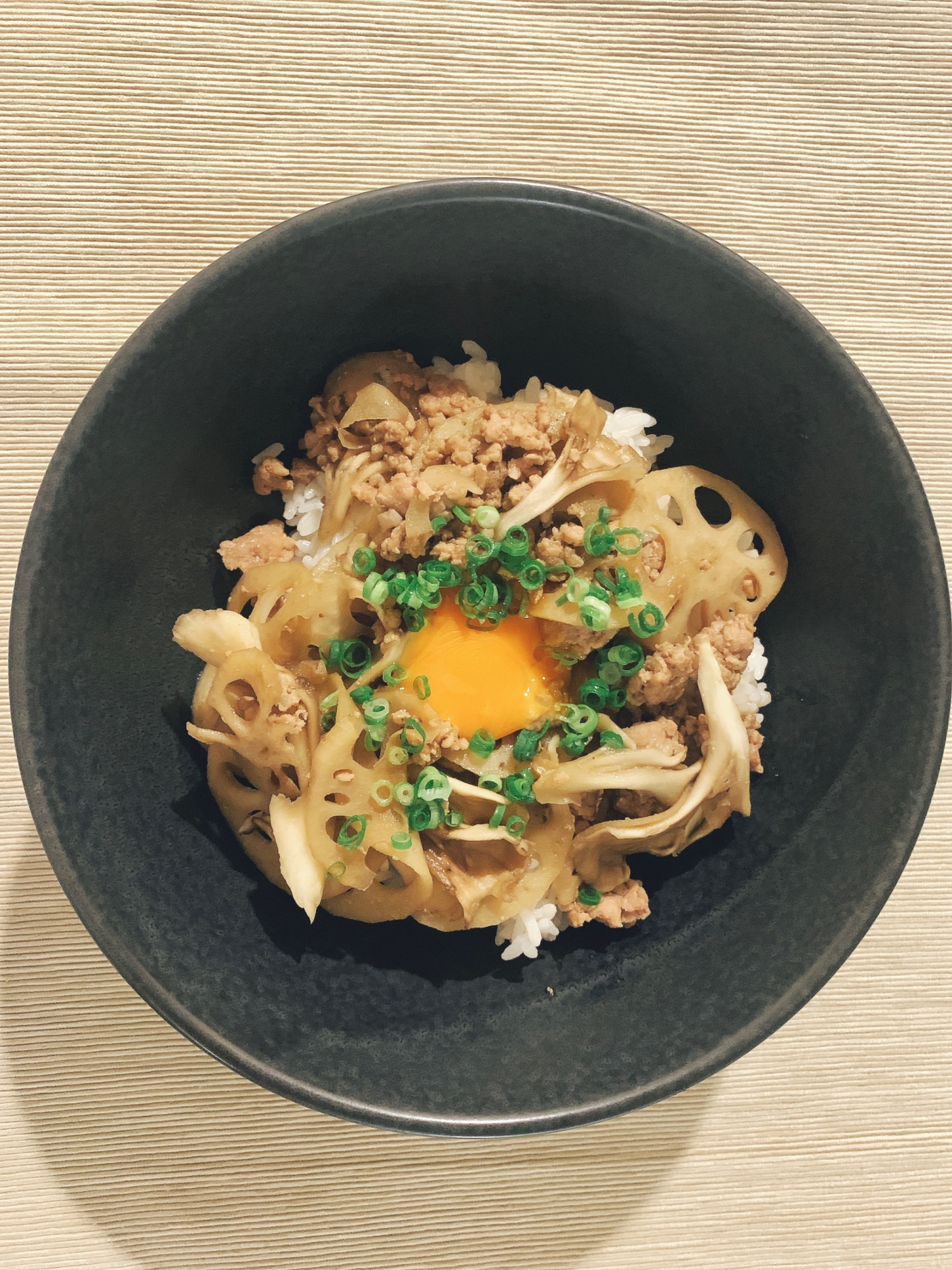 レンコンと挽肉舞茸の簡単丼