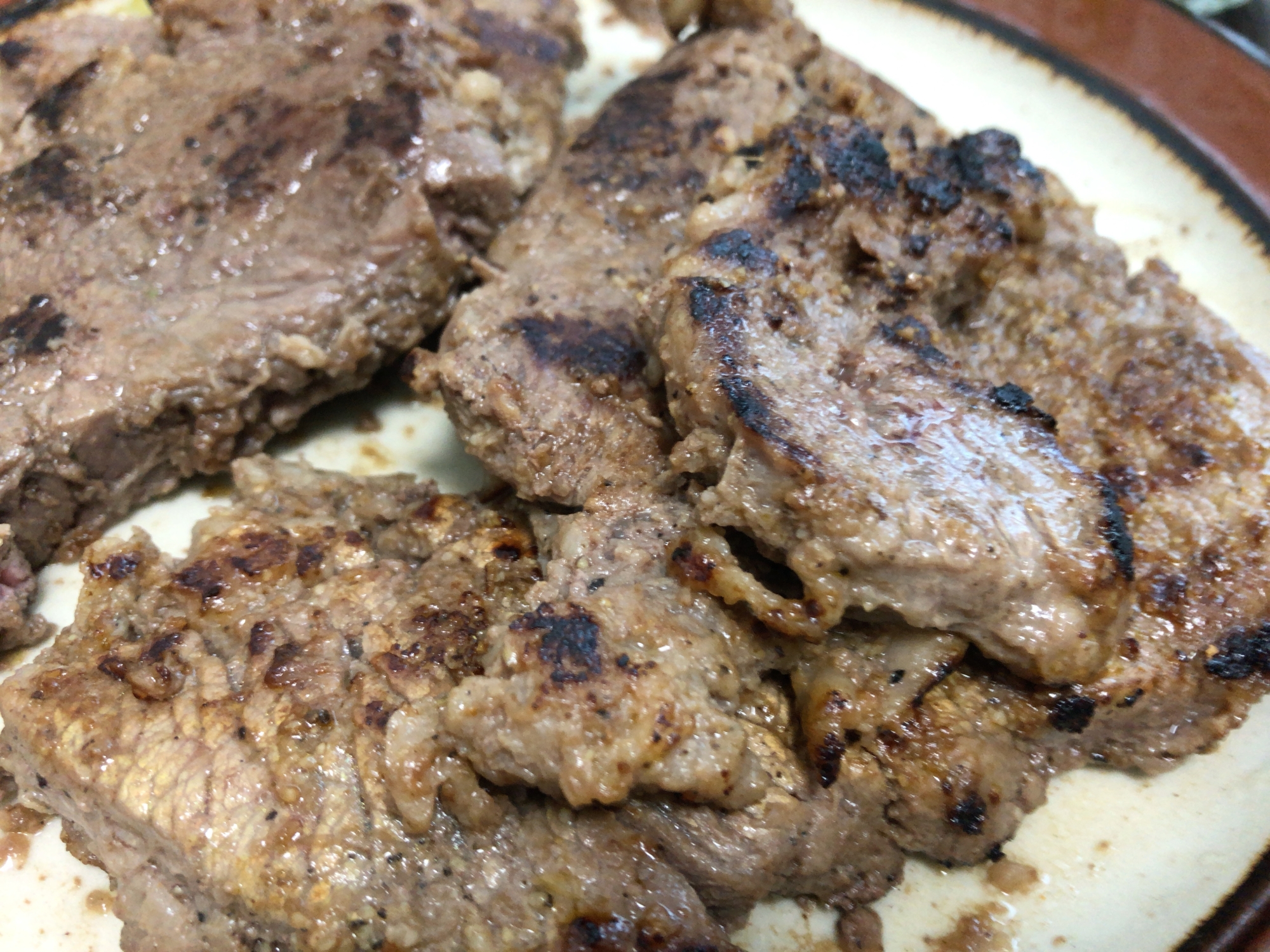 焼肉 キウイで柔らかく