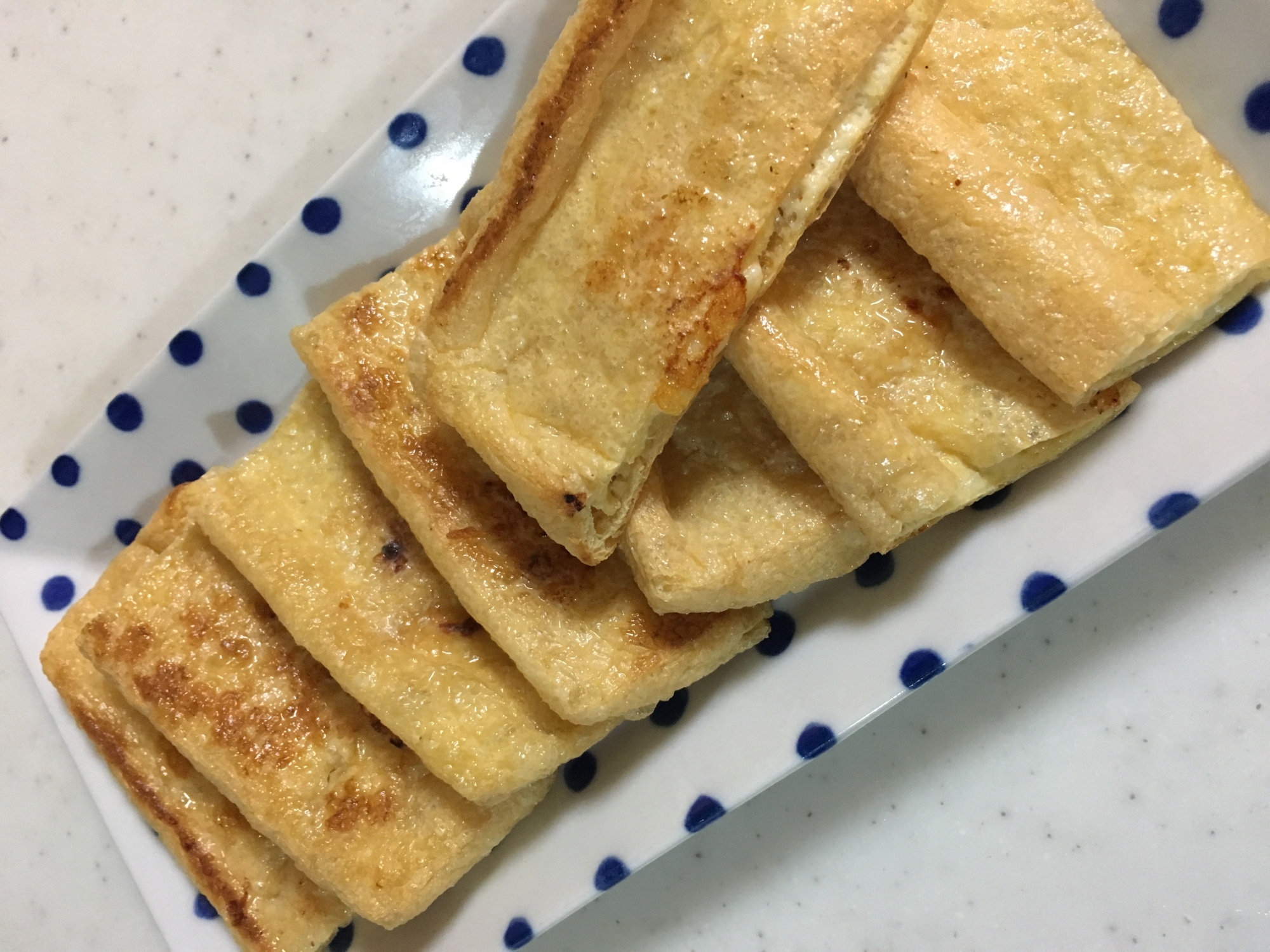 油揚げのコンソメチーズ焼き