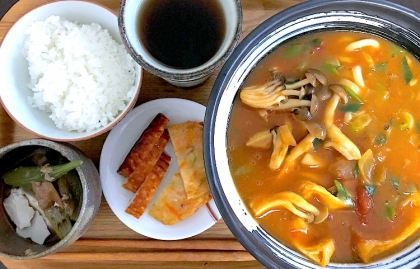 次の日の☆お揚げとちくわのカレーうどん