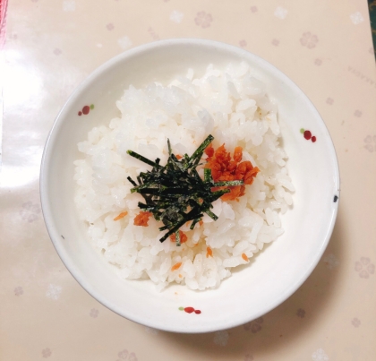 うにくらげと味付け海苔のわさび醤油かけ丼