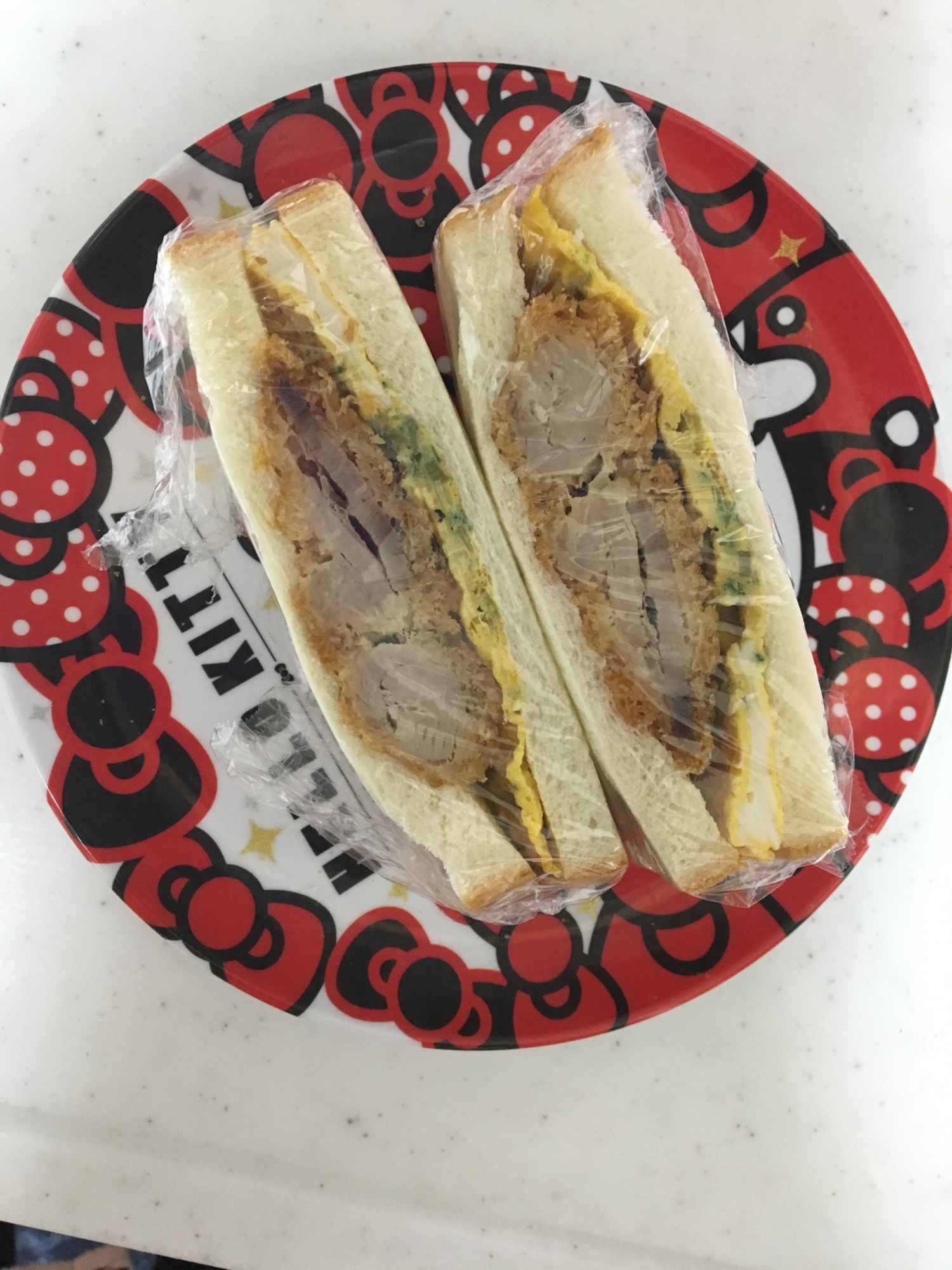 食パン10枚切りで☆豚カツと卵焼きサンドイッチ☆