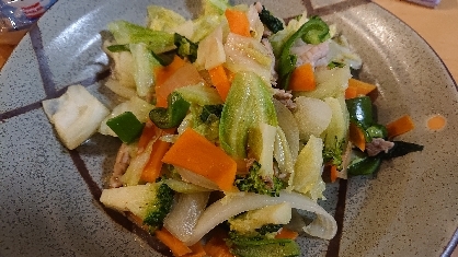 ニンニクの芽と豚肉の野菜炒め