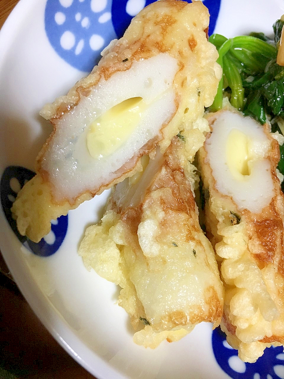 味付け海苔でチーズ入りちくわの磯部揚げ