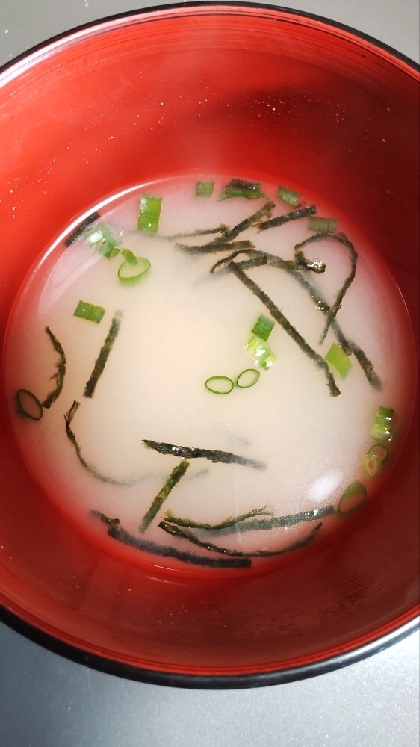 お鍋なし♪鰹節と海苔の即席お味噌汁