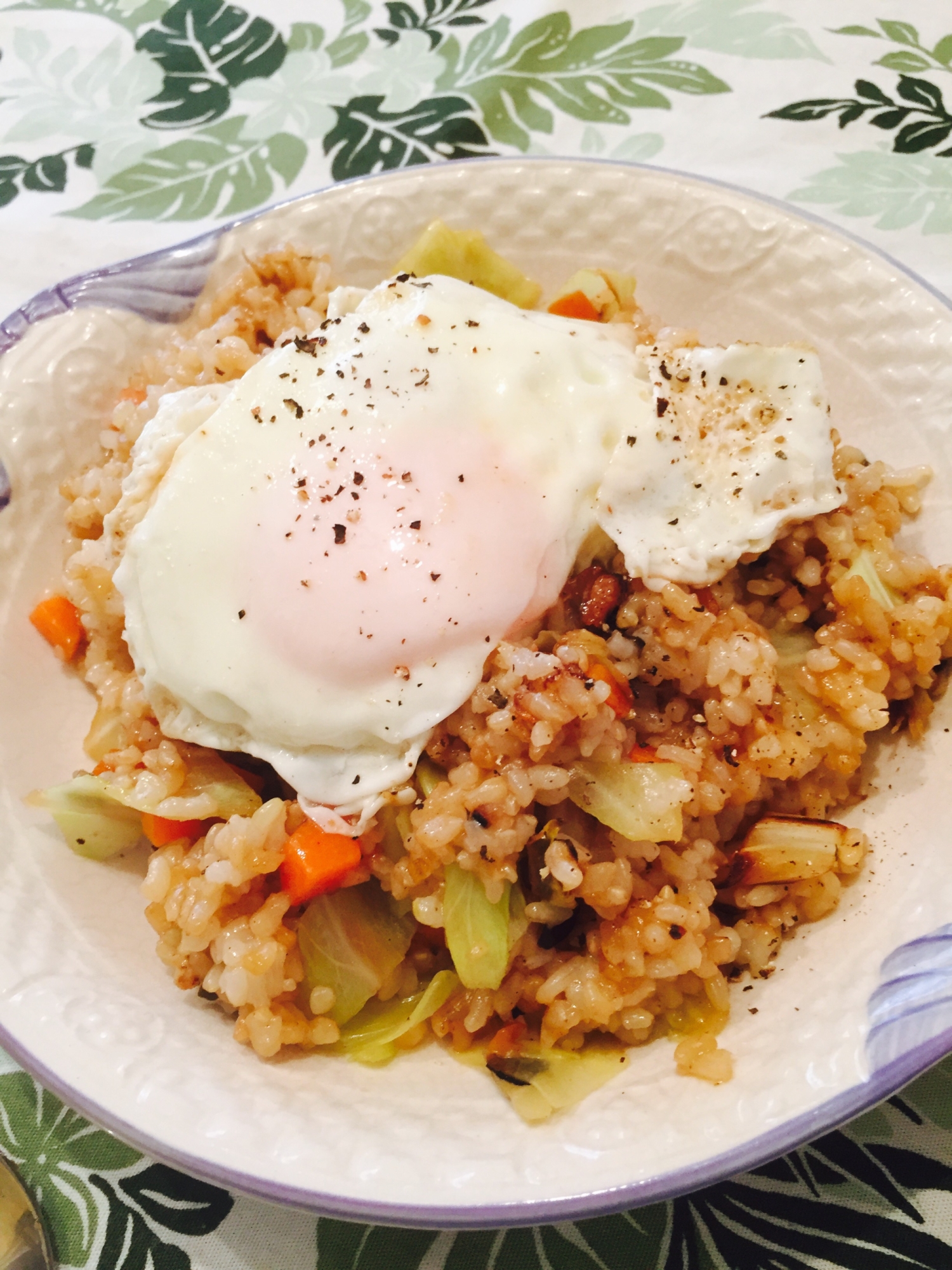 目玉焼きチャーハン