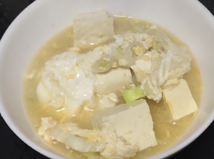 白だしで簡単☆豆腐のふんわり卵とじ