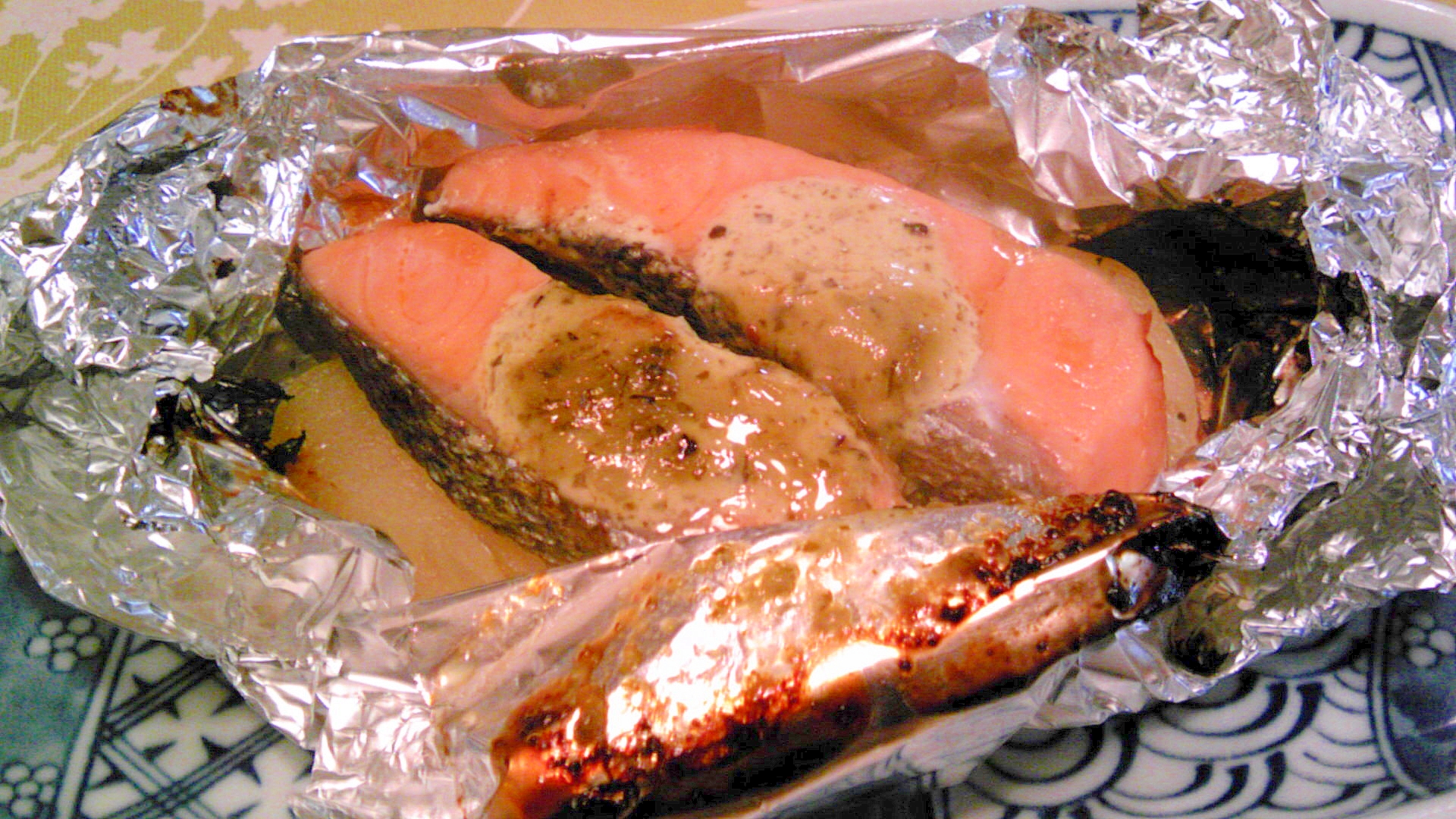 鮭と玉ねぎ・じゃがいものホイル焼き