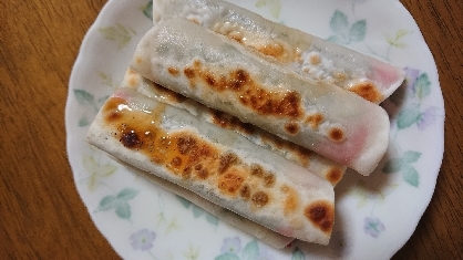 餃子の皮が余っていたので作ってみました。大葉がいい感じですよね～美味しくいただきました(*^^*)