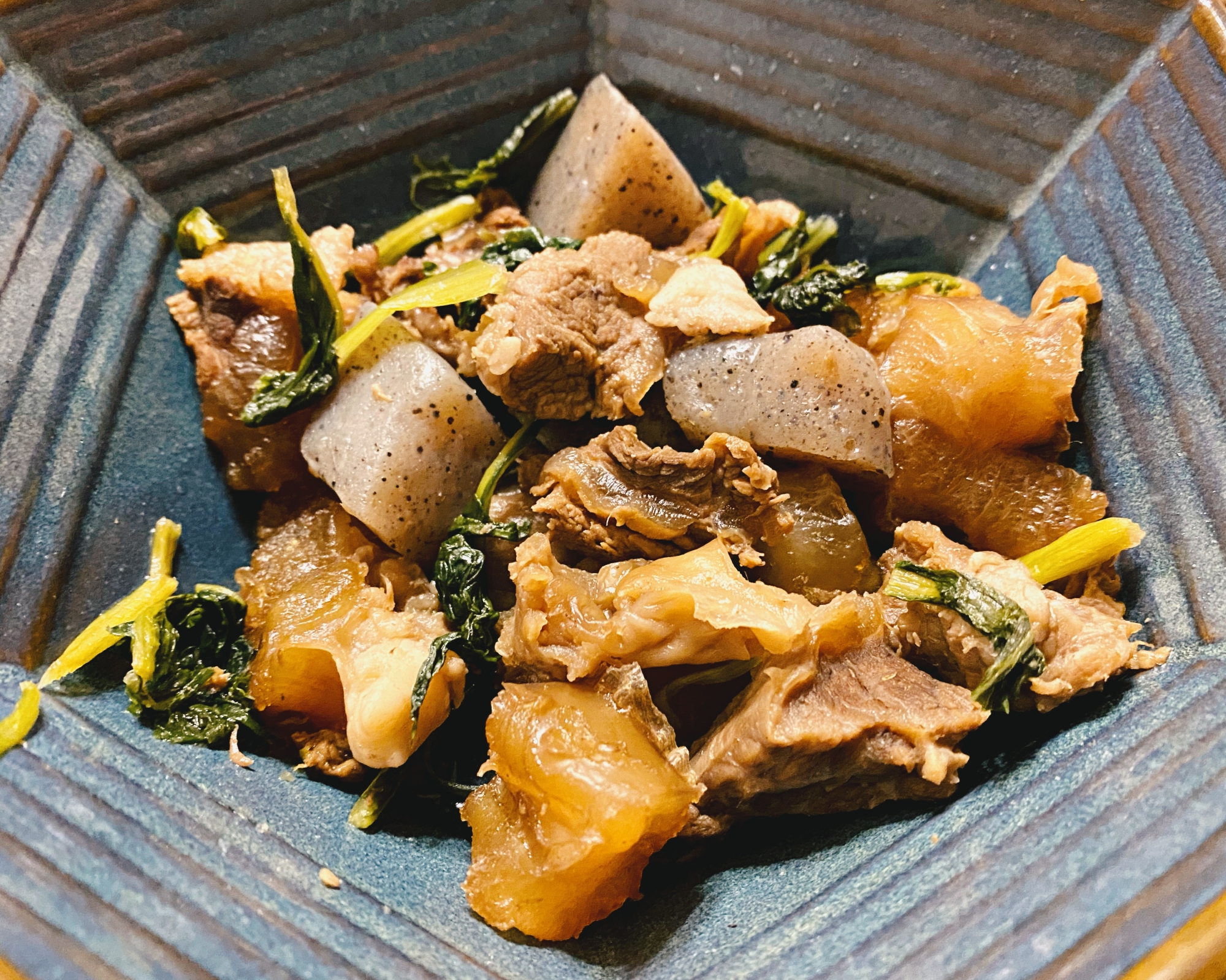 ✿｡･ﾟ 牛すじとこんにゃくの煮物 ﾟ･｡✿