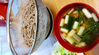 鴨肉を購入したのでネギを加えて作ってみたら、出汁の味わいが美味でした。家族にも好評でした。ありがとうございます。