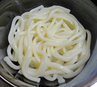 うどんの乾麺がたった1分～でもちもちの麺に