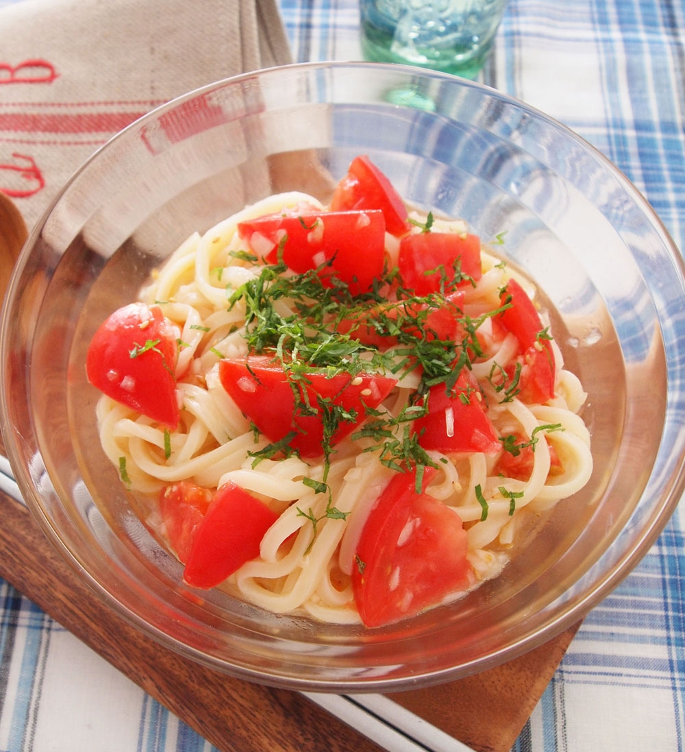 トマオニサラダうどん