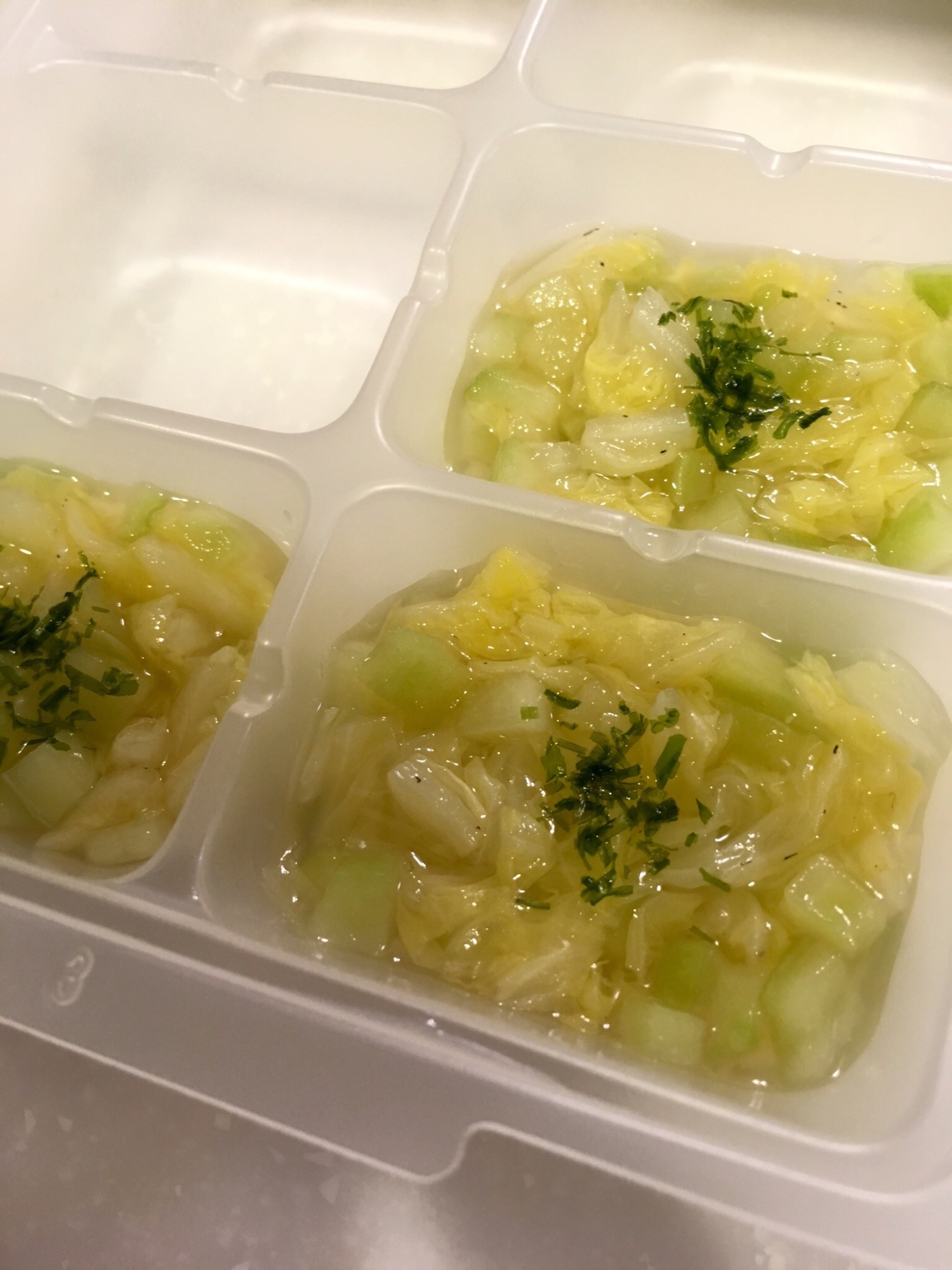 離乳食後期 白菜ときゅうりのとろとろ煮 レシピ 作り方 By ズボラでもおいしいごはんが食べたい 楽天レシピ 離乳食後期 白菜ときゅうりのとろとろ煮 レシピ 作り方 By ズボラでもおいしいごはんが食べたい 楽天レシピ