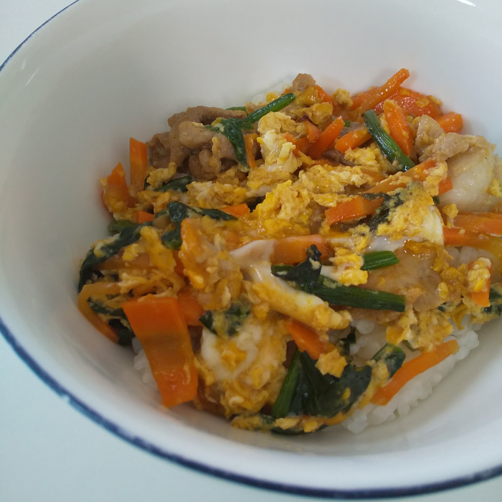 豚肉とほうれん草のたまご丼 レシピ 作り方 By 食いしん坊くまちゃん 楽天レシピ