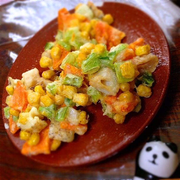 彩り野菜のサクサクかき揚げ