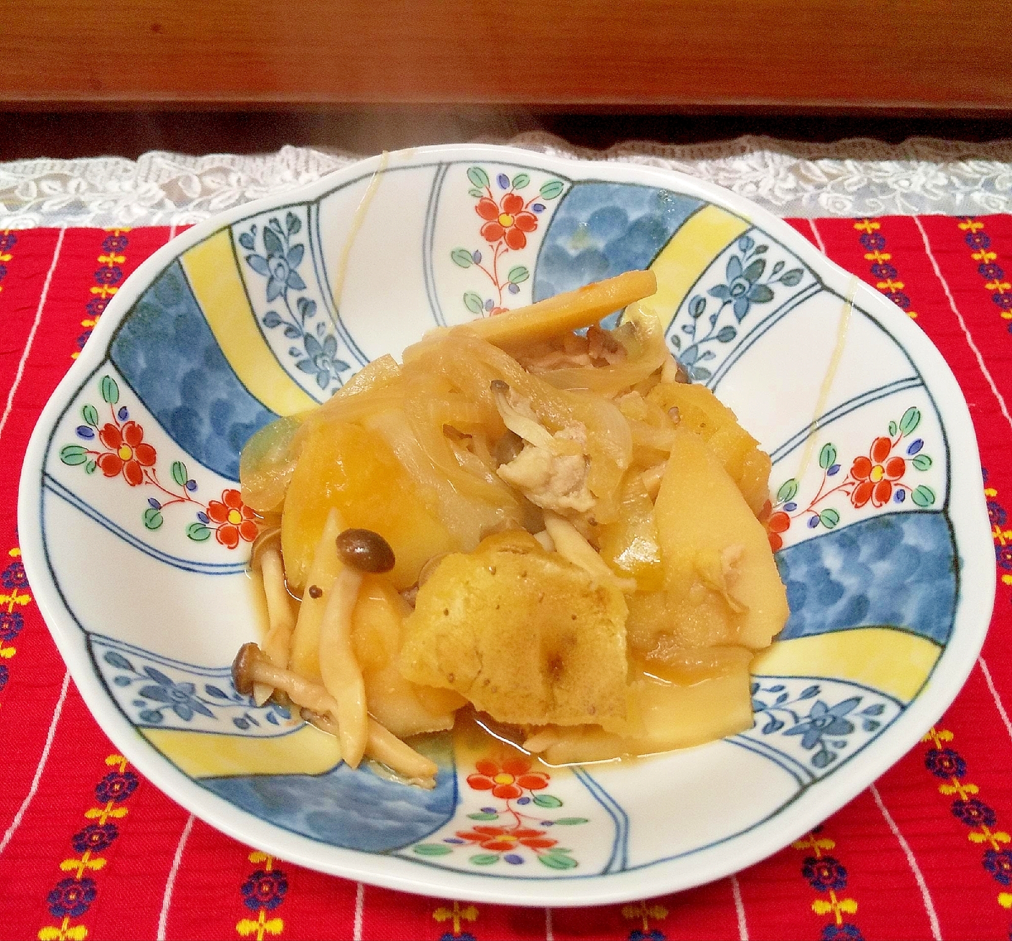 【簡単なのに本格】しめじ肉じゃが