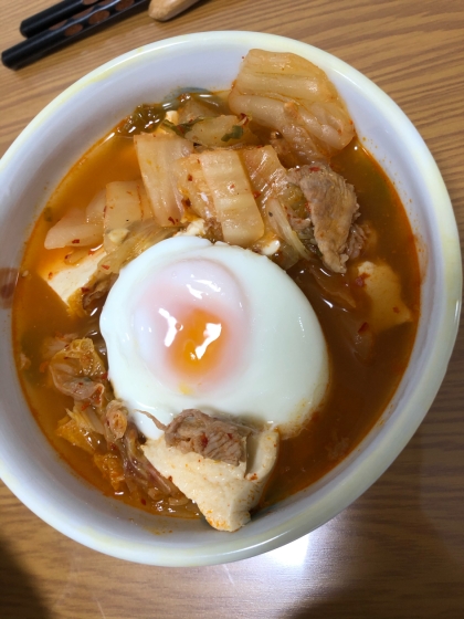 たまごは固くなりすぎちゃいましたが…豆腐チゲおいしかったです(^^)材料も少なく簡単でした。リピートしたいと思います！