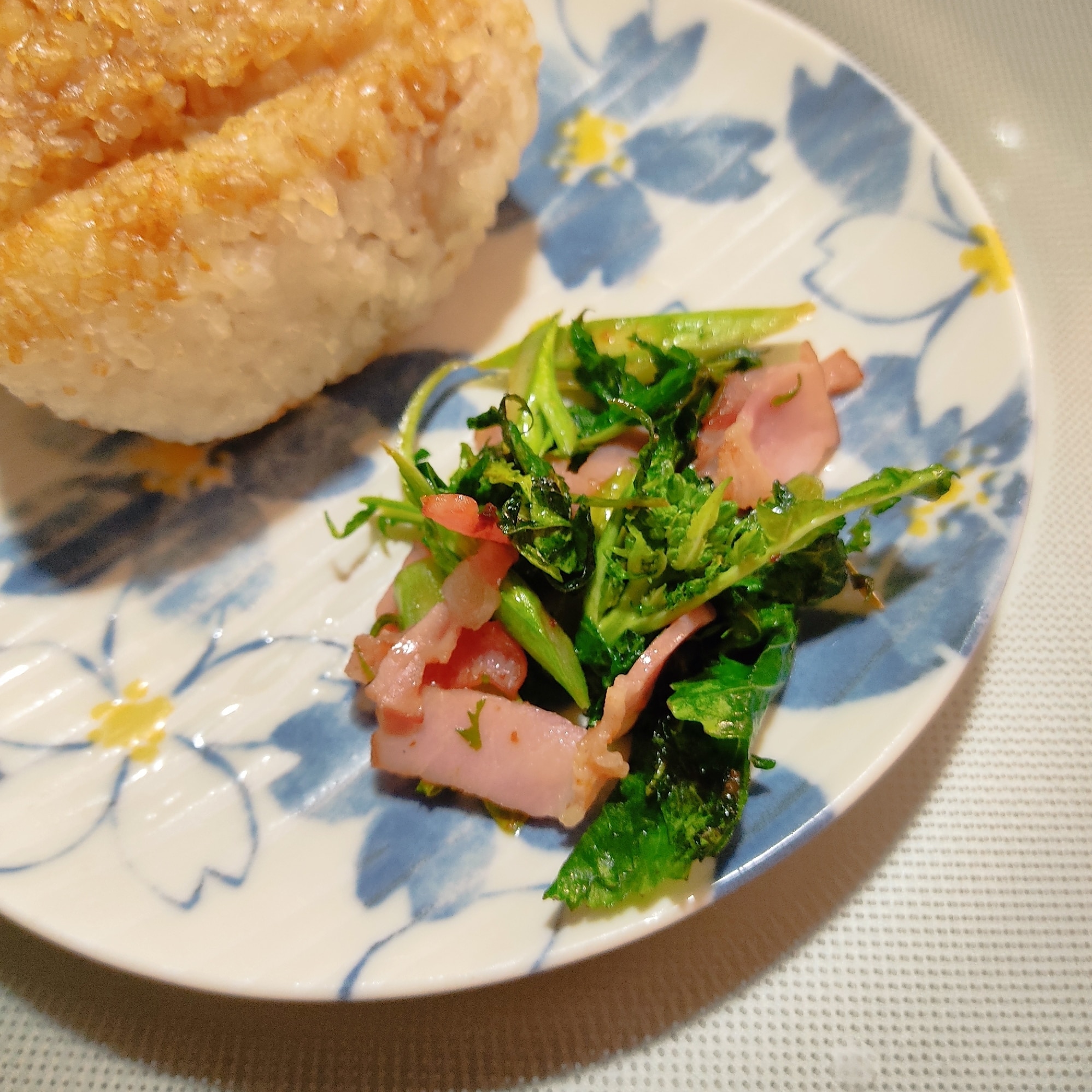 ルッコラのつぼみとベーコンのソテー レシピ・作り方 by またたび