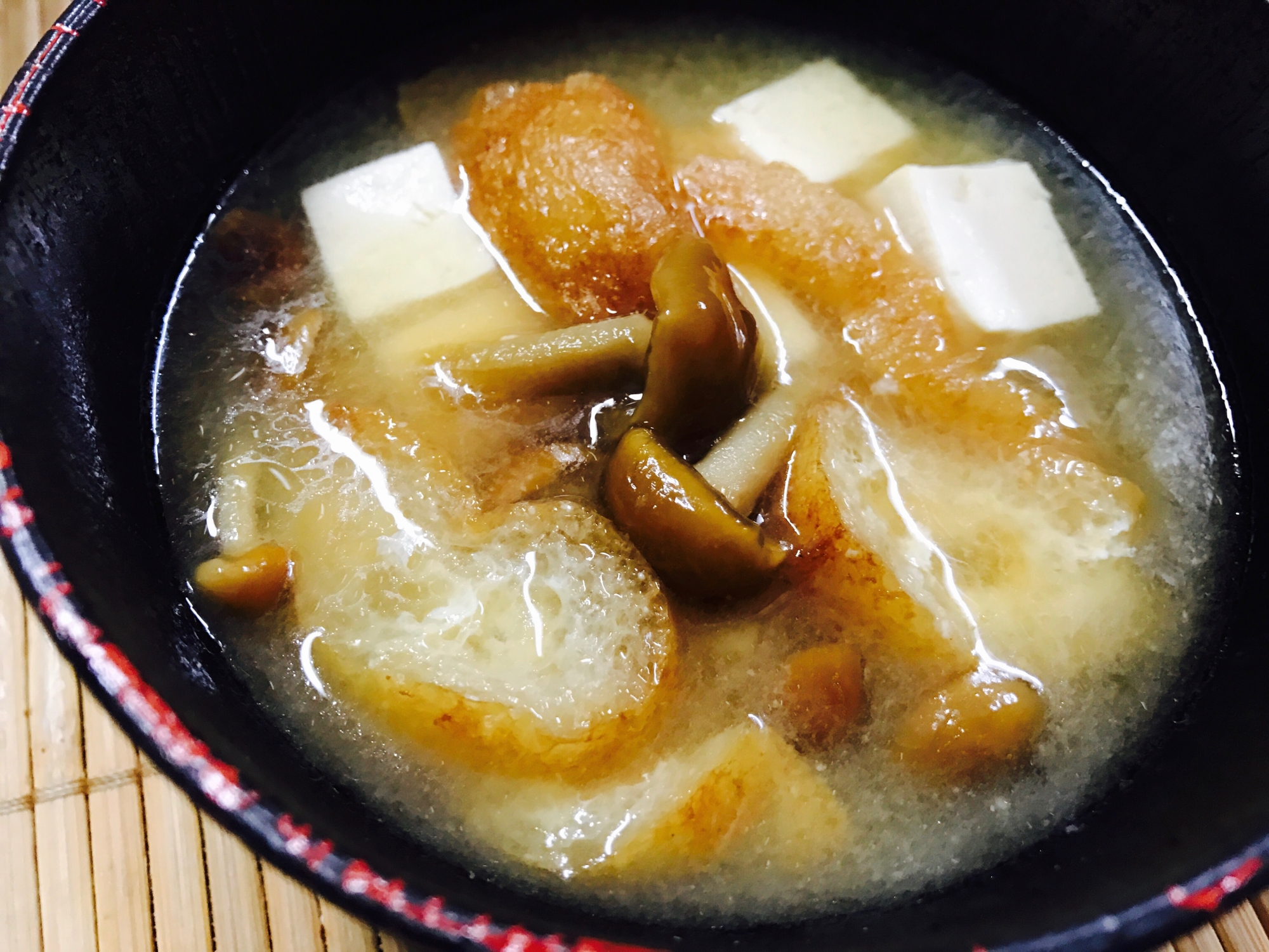 豆腐 油揚げ なめこの味噌汁 レシピ 作り方 By たかまさ 楽天レシピ 豆腐 油揚げ なめこの味噌汁 レシピ 作り方 By たかまさ 楽天レシピ