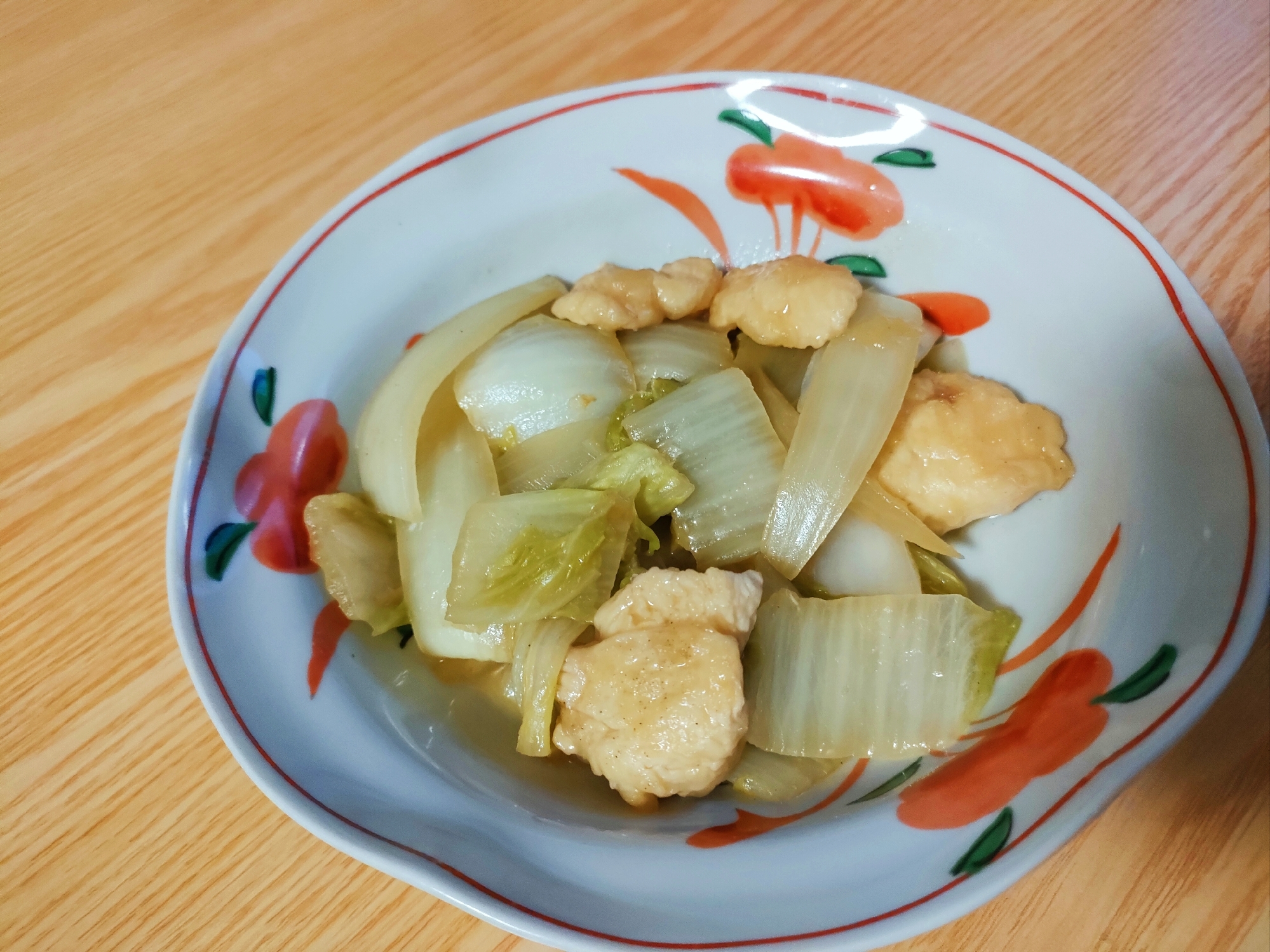 白菜と玉ねぎと鶏むね肉の味噌炒め