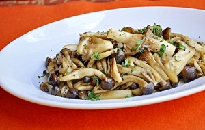 きのこのオリーブオイル炒め レシピ 作り方 By 楽天出店店舗 メルカード ポルトガル輸入食材 楽天レシピ