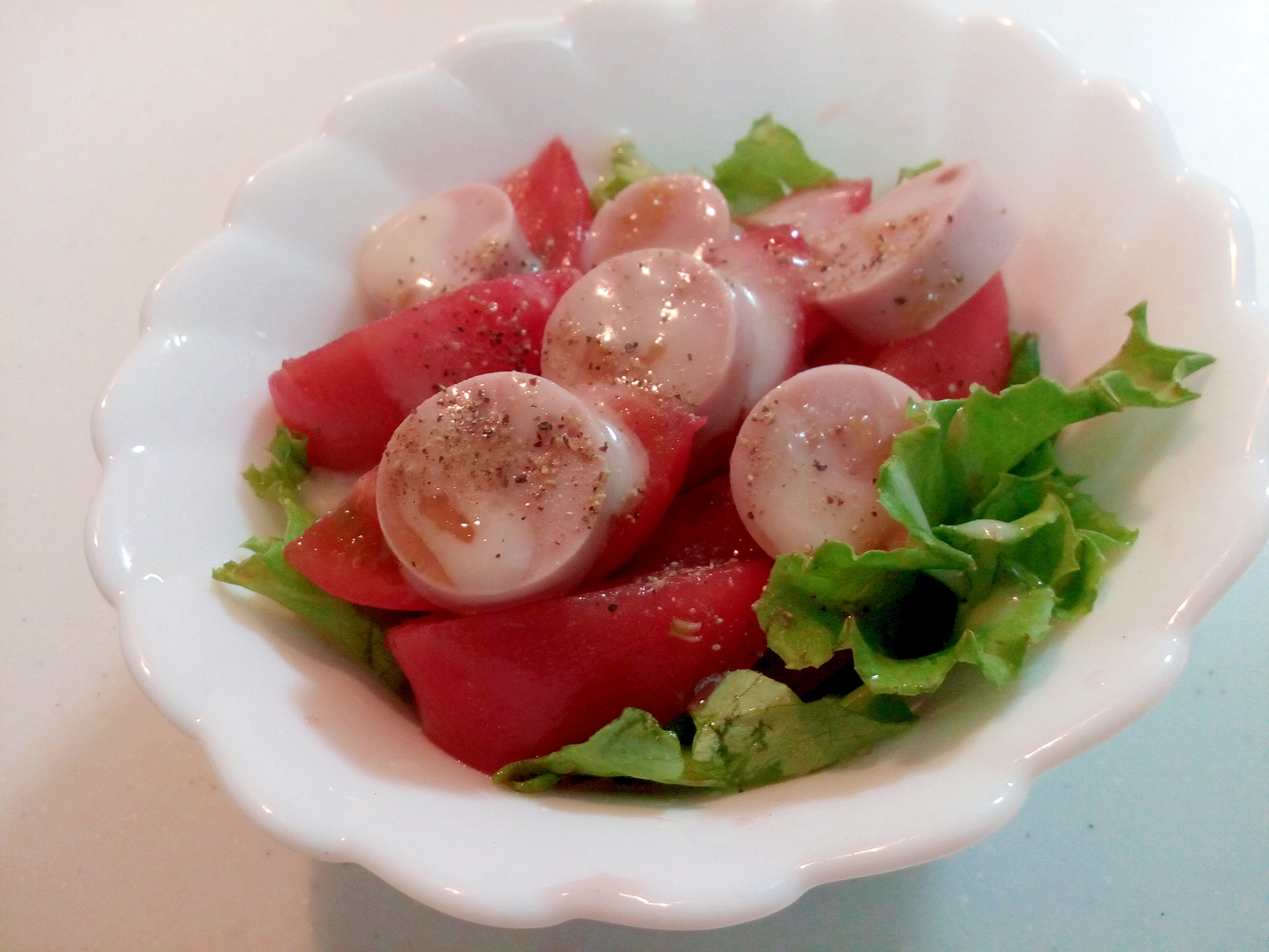レタス・トマト・魚ニソの玉ドレシーザーサラダ