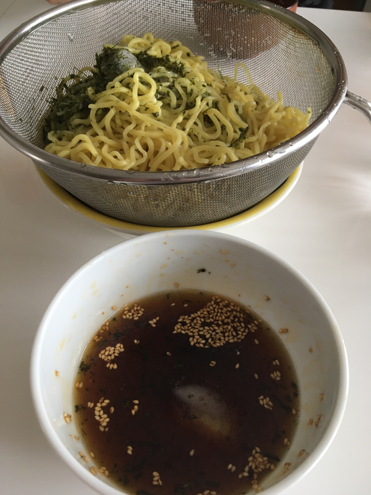 【男の宅飯】休みの日の昼に　ざるラーメン