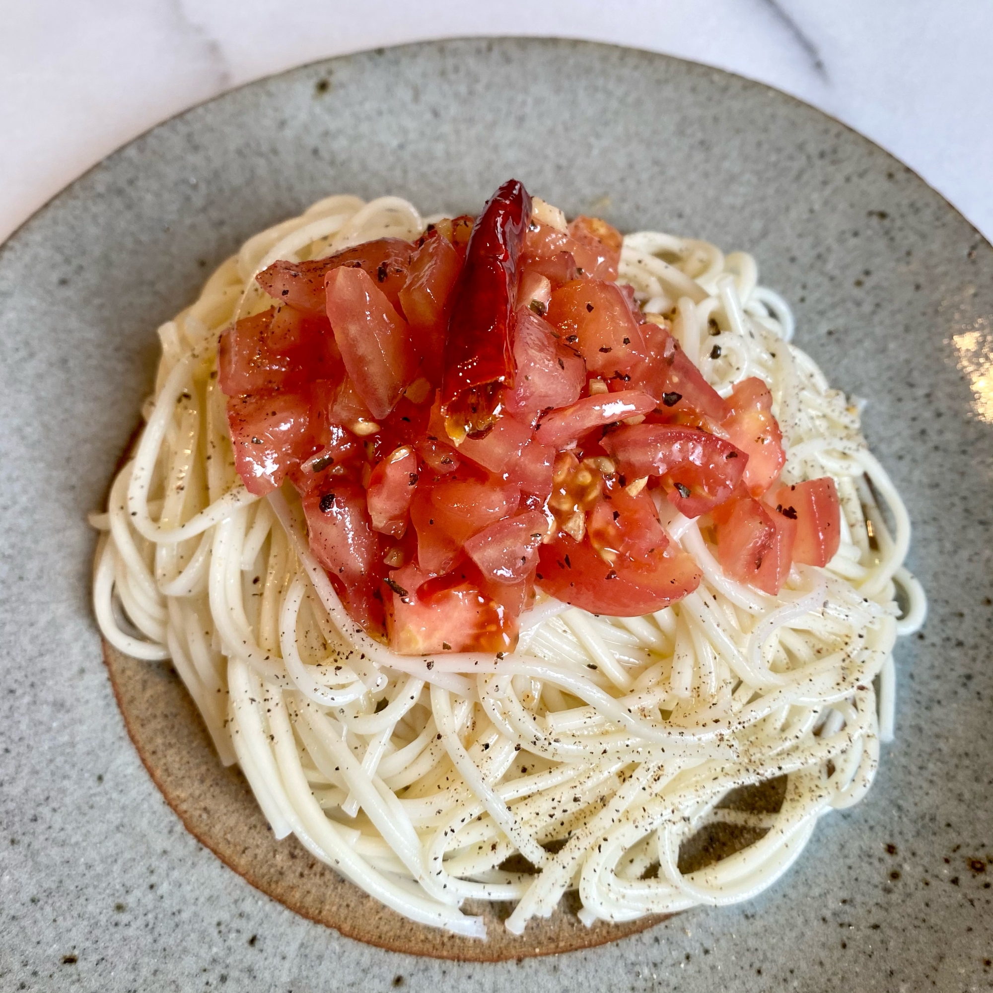 主夫がつくるトマトの冷製そうめん