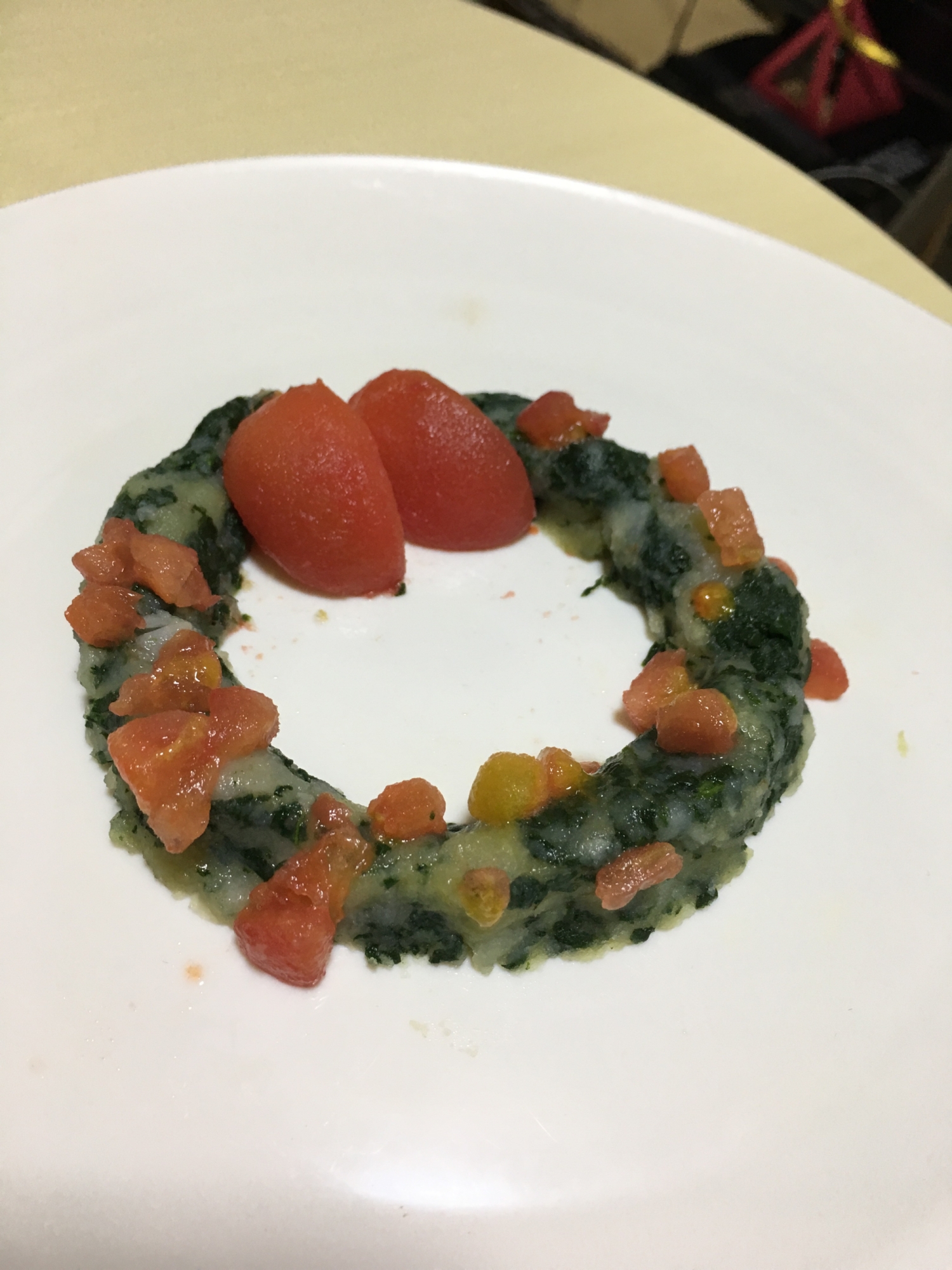 クリスマス離乳食 リースサラダ