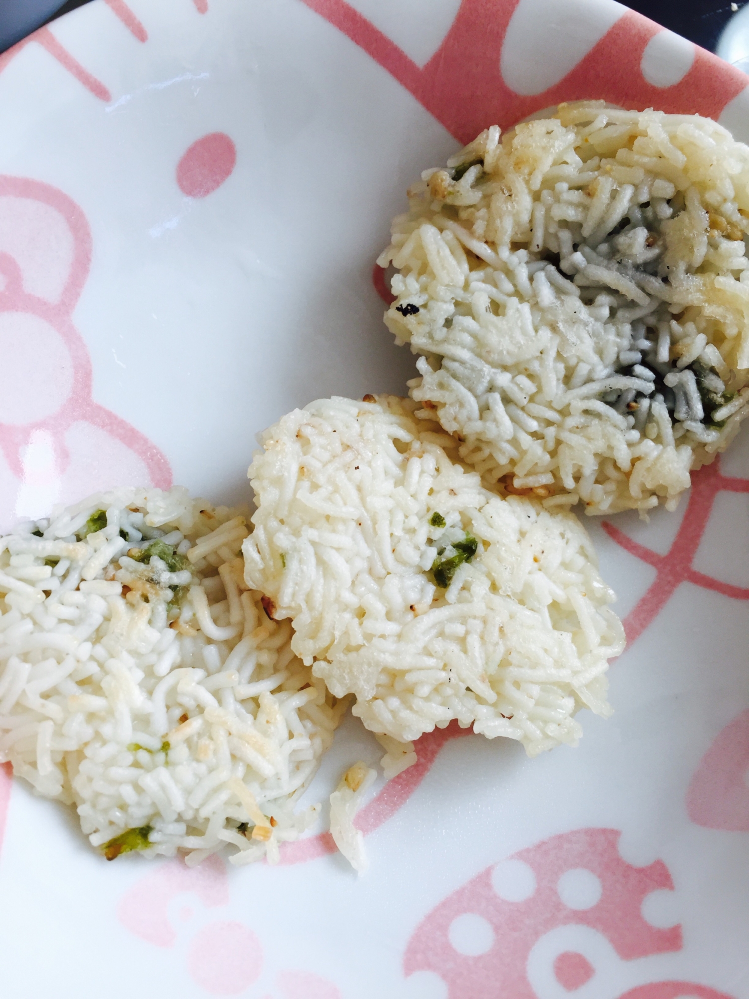 手づかみ食べに☆素麺とあおさのおやき
