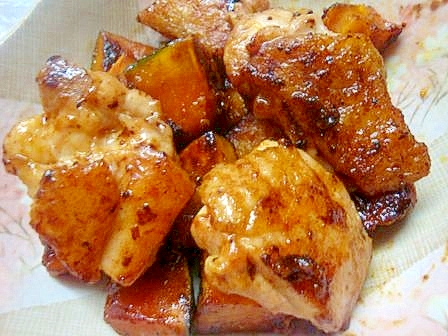 【うま塩】で鶏もも肉とカボチャの炒め物