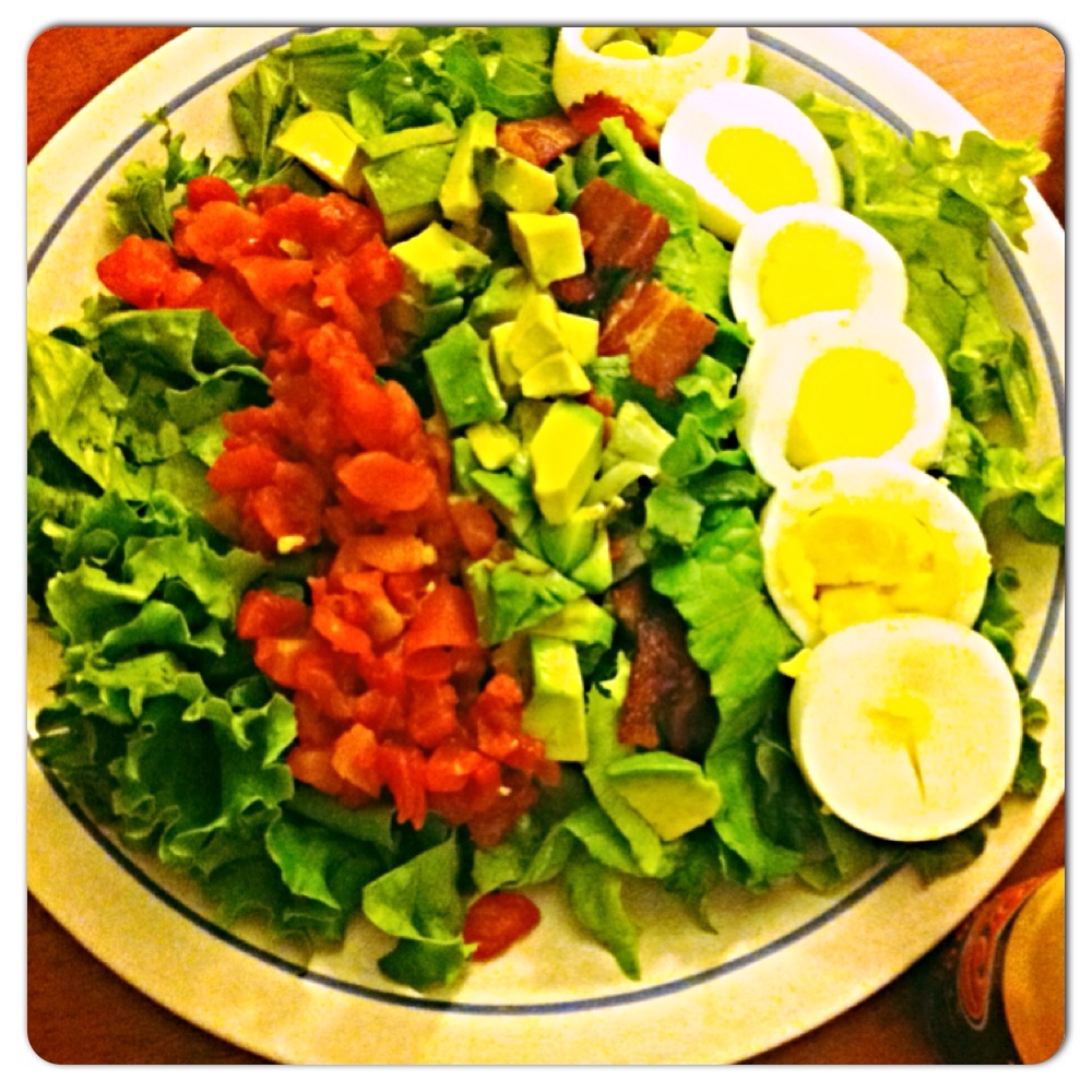 節約レシピ:栄養満点簡単コブサラダ