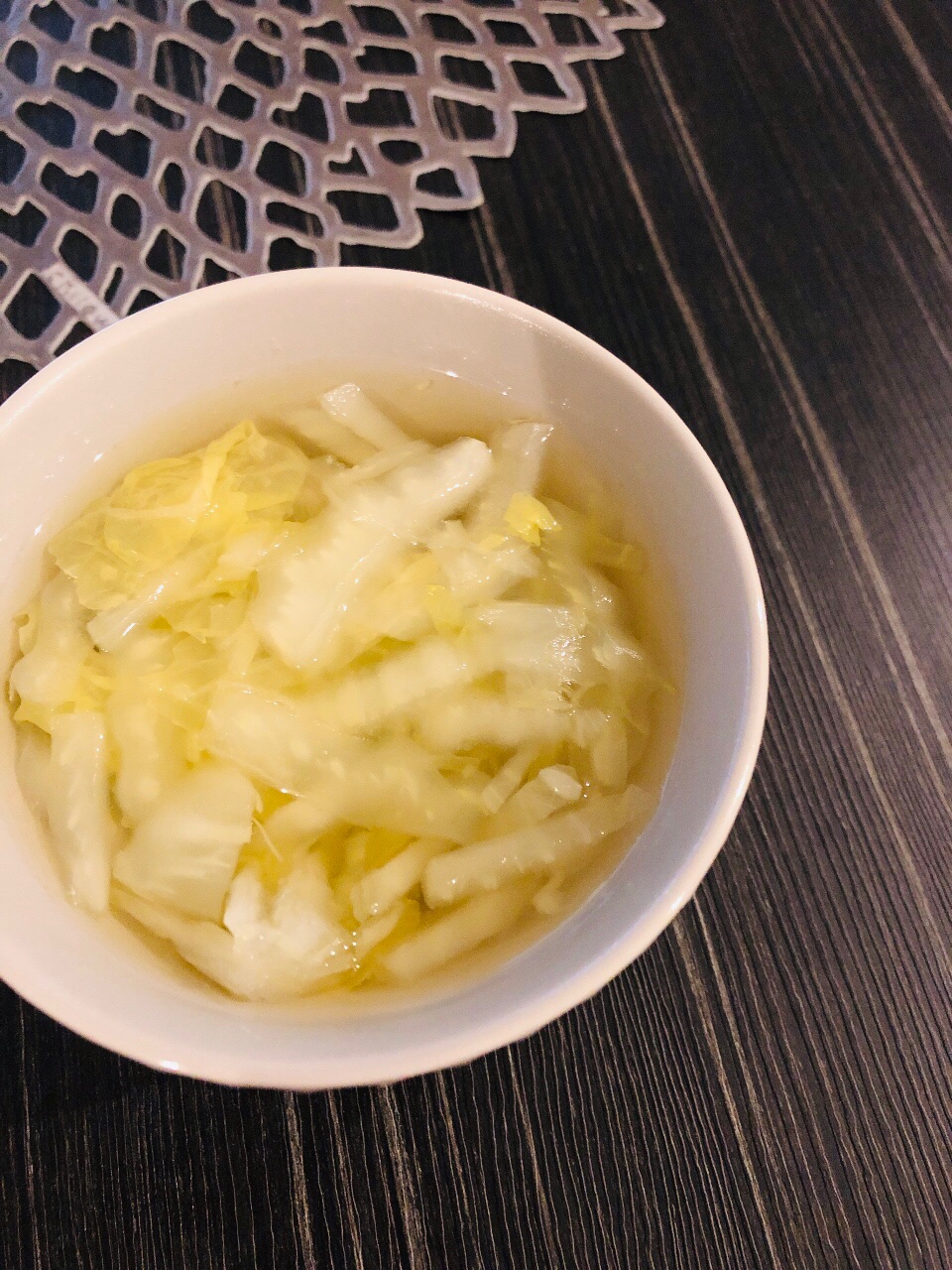 サラダ感覚☆白菜だけの洋風スープ