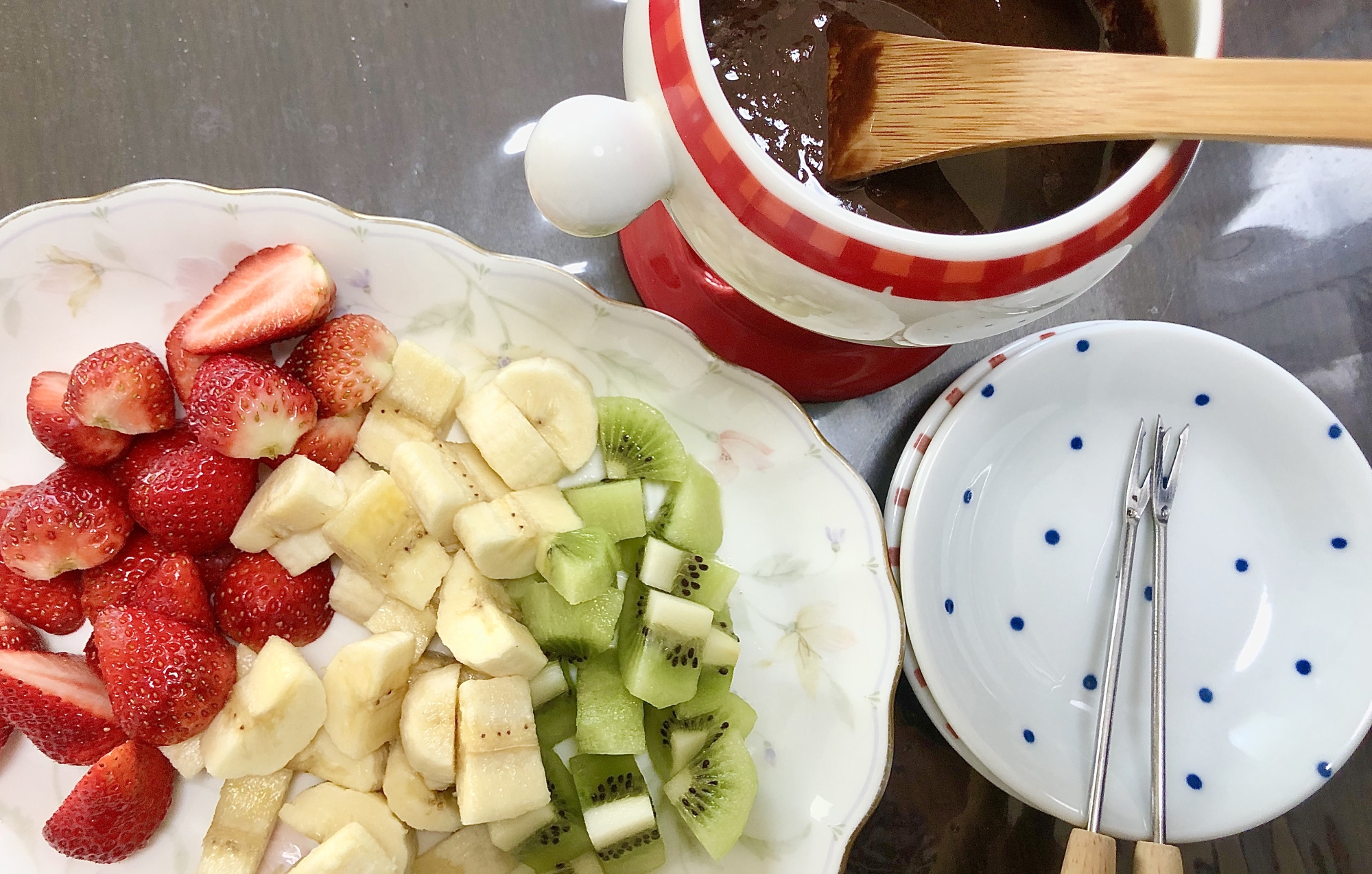 お好みの具材で チョコレートフォンデュ レシピ 作り方 By Belle Comme Le Soleil 楽天レシピ お好みの具材で チョコレートフォンデュ レシピ 作り方 By Belle Comme Le Soleil 楽天レシピ