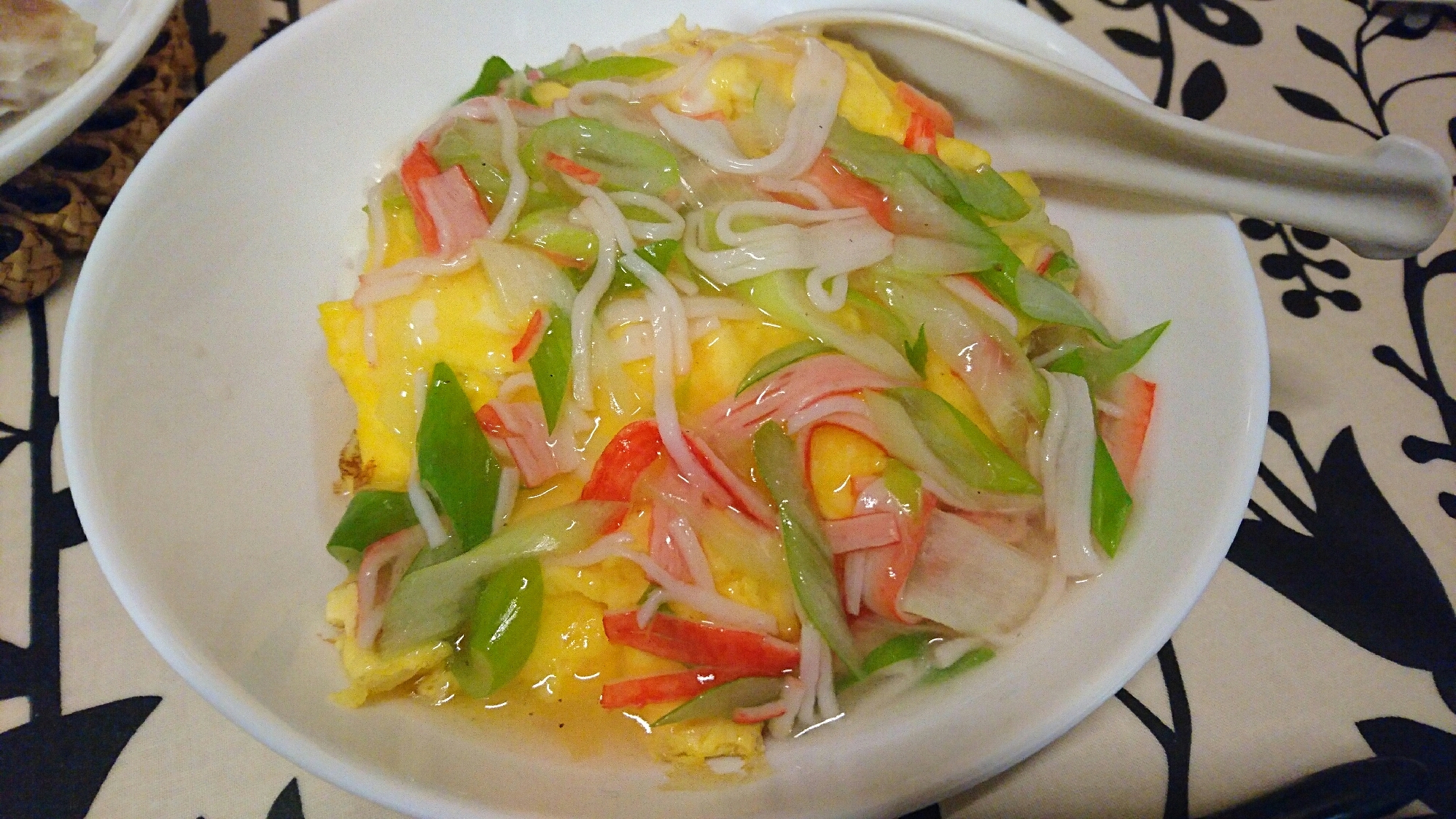 シンプルなのに彩り鮮やか！天津飯