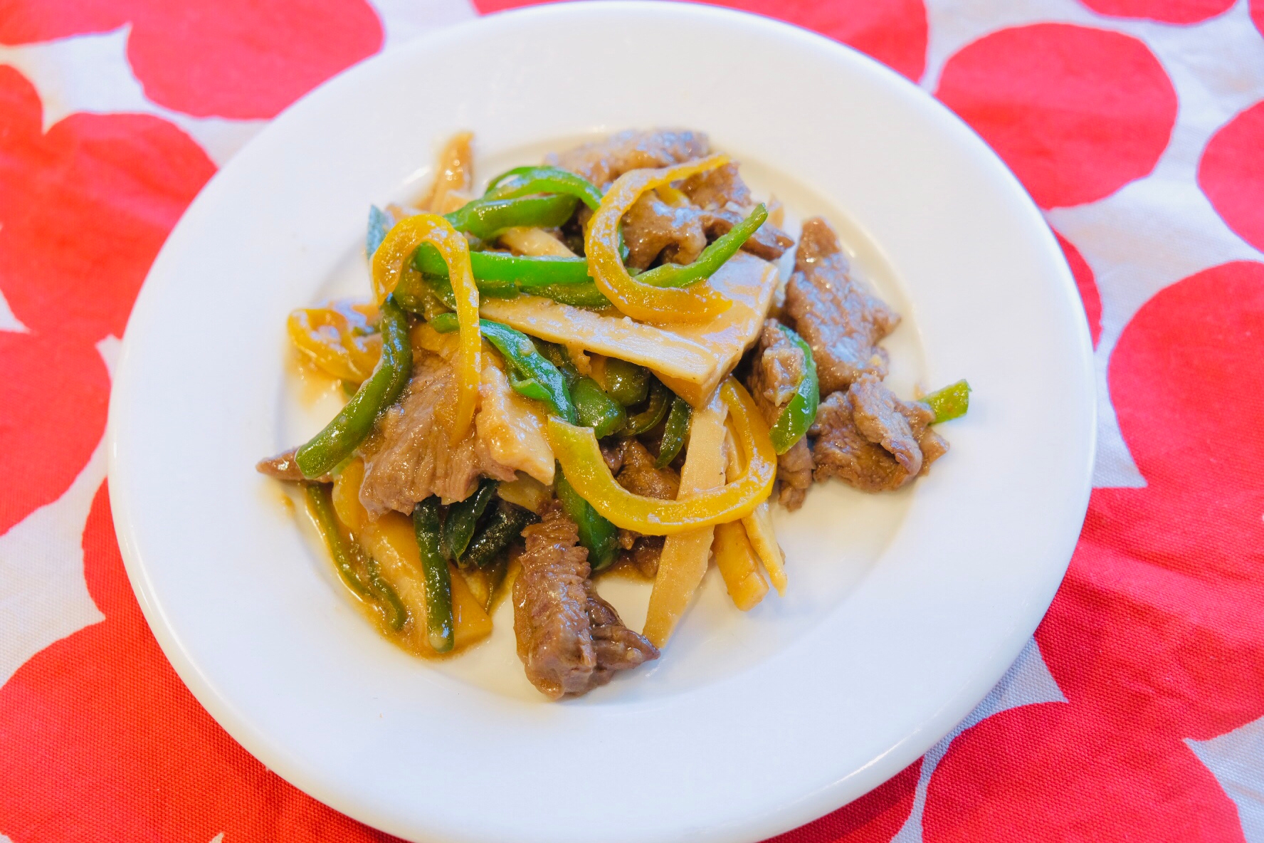 コストコの牛肩ロースかたまり肉で作る青椒肉絲 レシピ 作り方 By Apricotcream 楽天レシピ