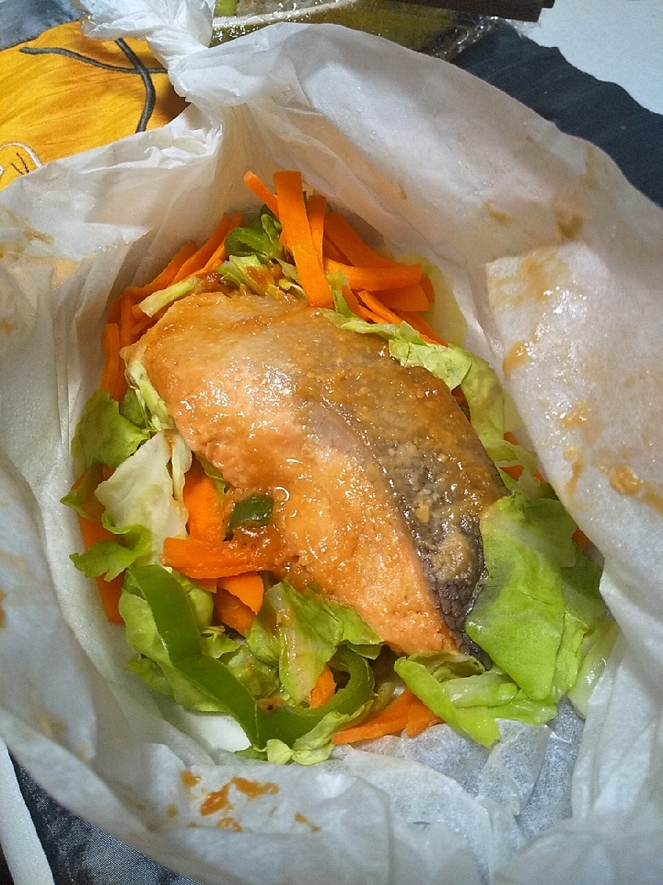 電子レンジ 鮭のちゃんちゃん焼き風包み蒸し レシピ 作り方 By れあmix 楽天レシピ 電子レンジ 鮭のちゃんちゃん焼き風包み蒸し レシピ 作り方 By れあmix 楽天レシピ