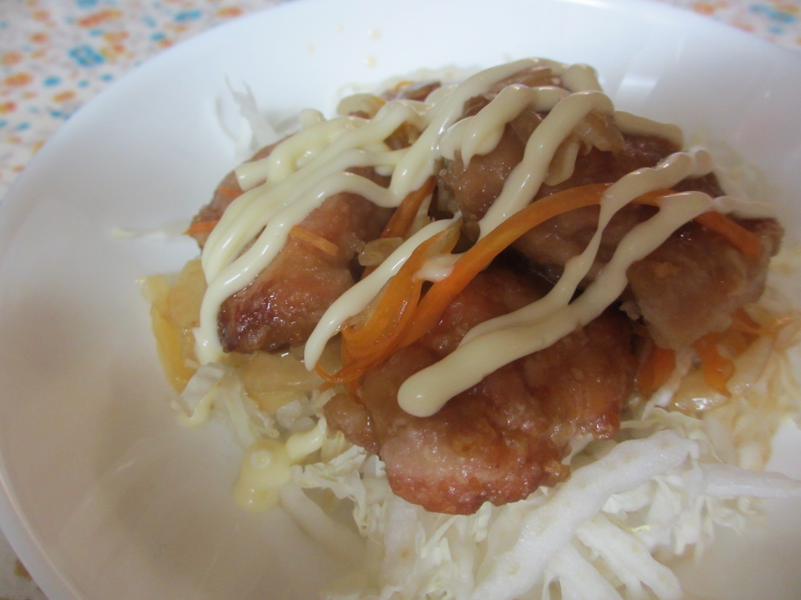 鶏のから揚げ甘酢マヨ丼