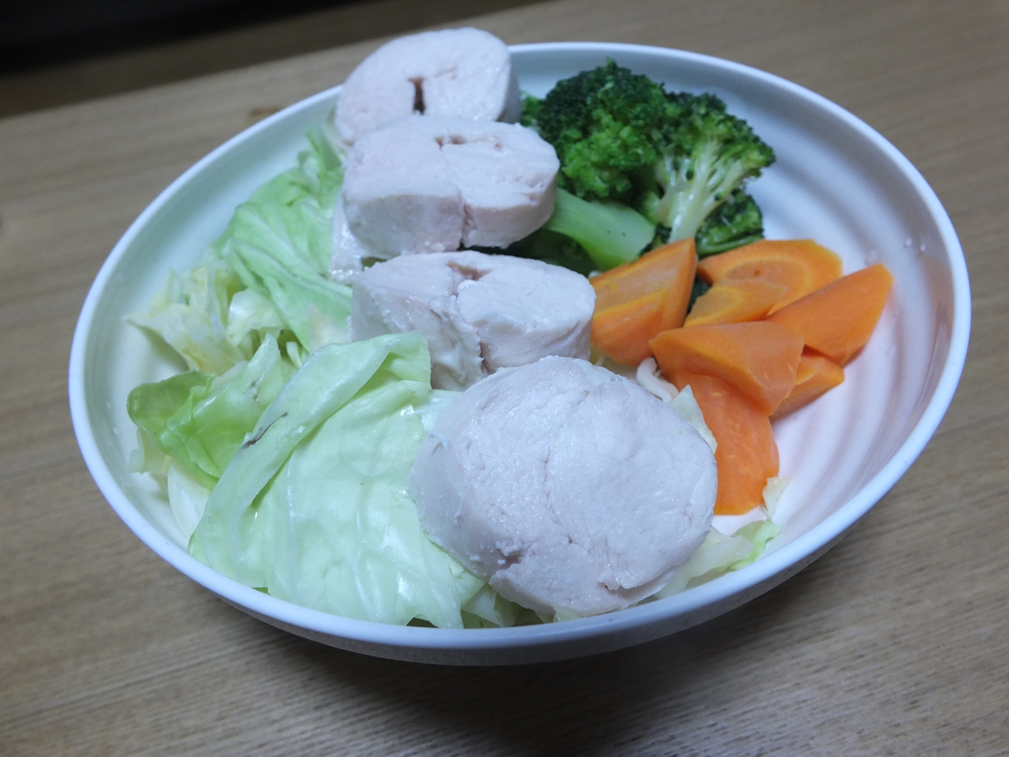野菜たっぷり！レンジで簡単！温野菜サラダ