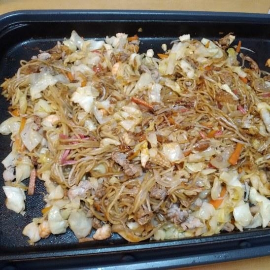 キャベツと新玉葱たっぷり！美味しい焼きそば