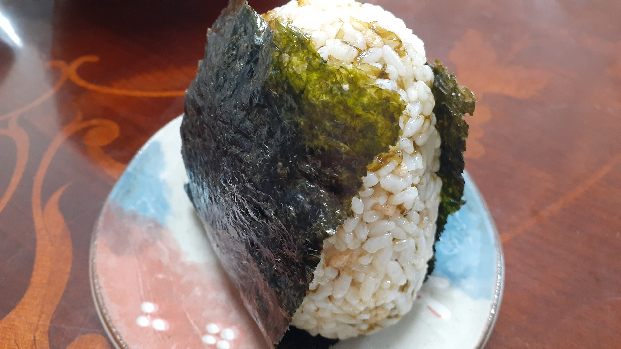 エビ天かすと岩海苔のおにぎり♪